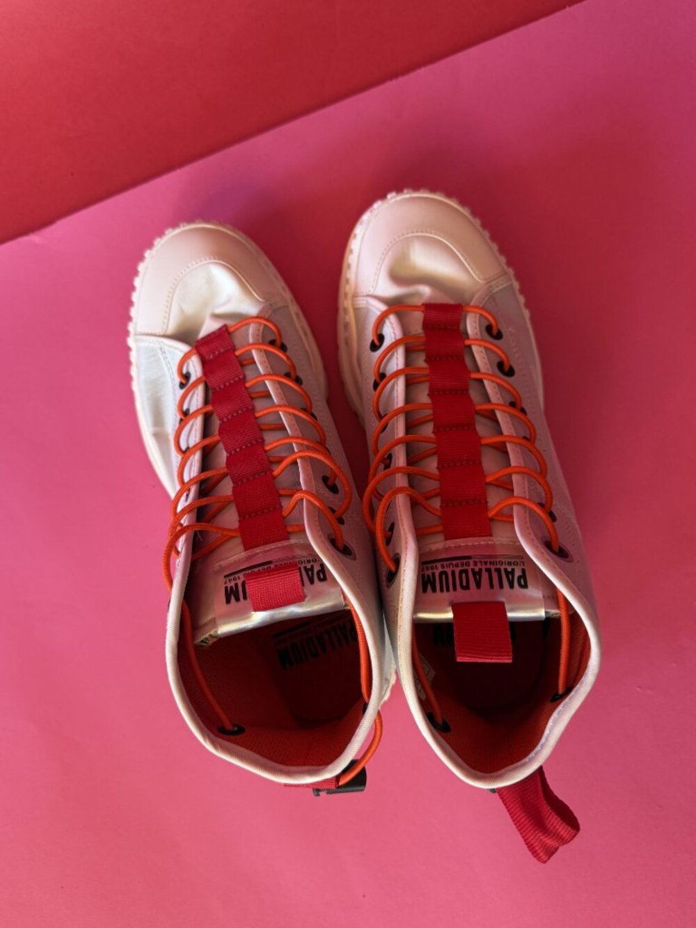Palladium Pallashock Mid Ticket to Earth Star White Sneaker Boots - Picture 5 of 11